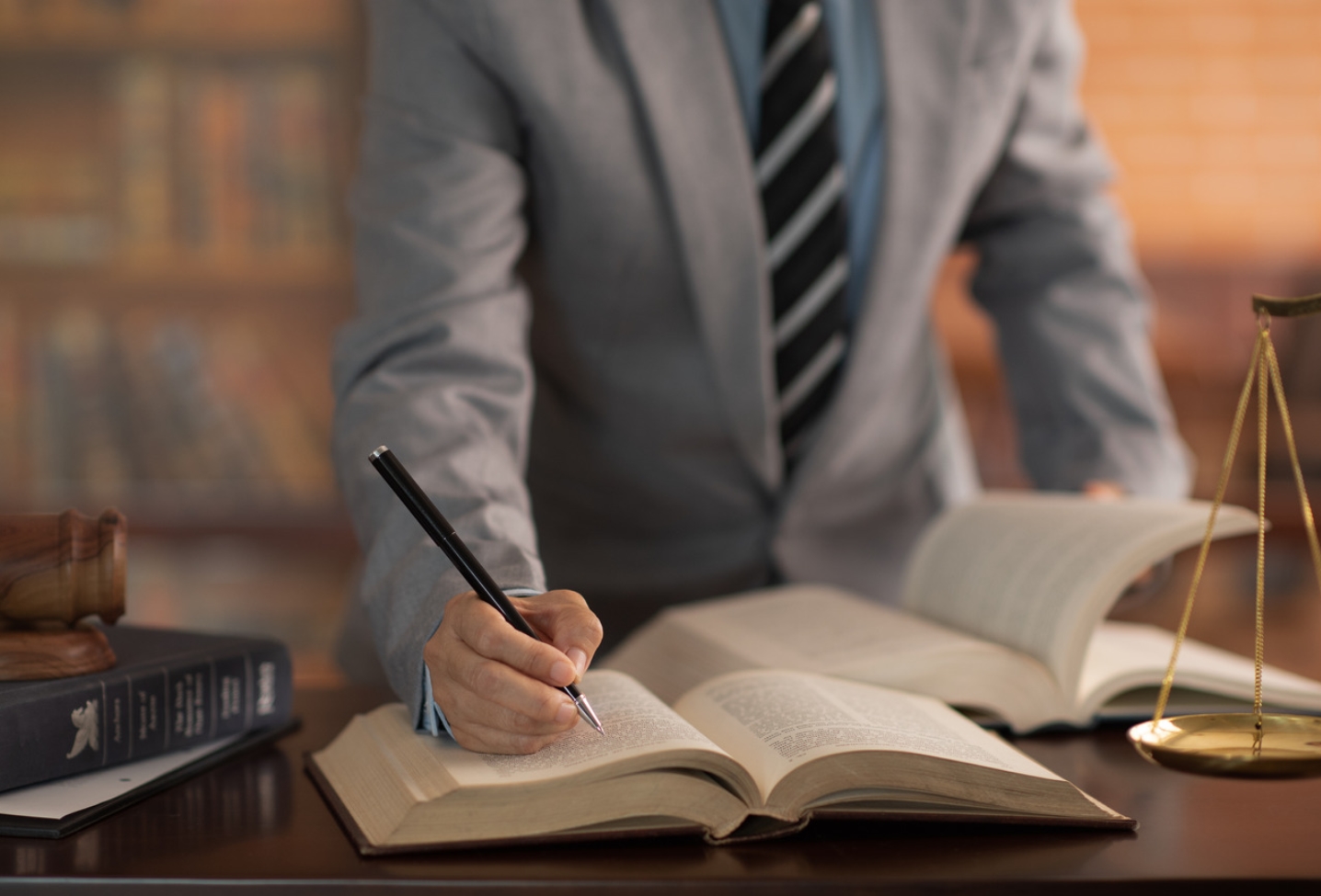 Commercial legal consulting