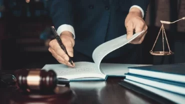 Drafting and documenting contracts